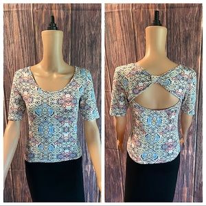 About A Girl Los Angeles size medium pastel colored paisley print bodycon